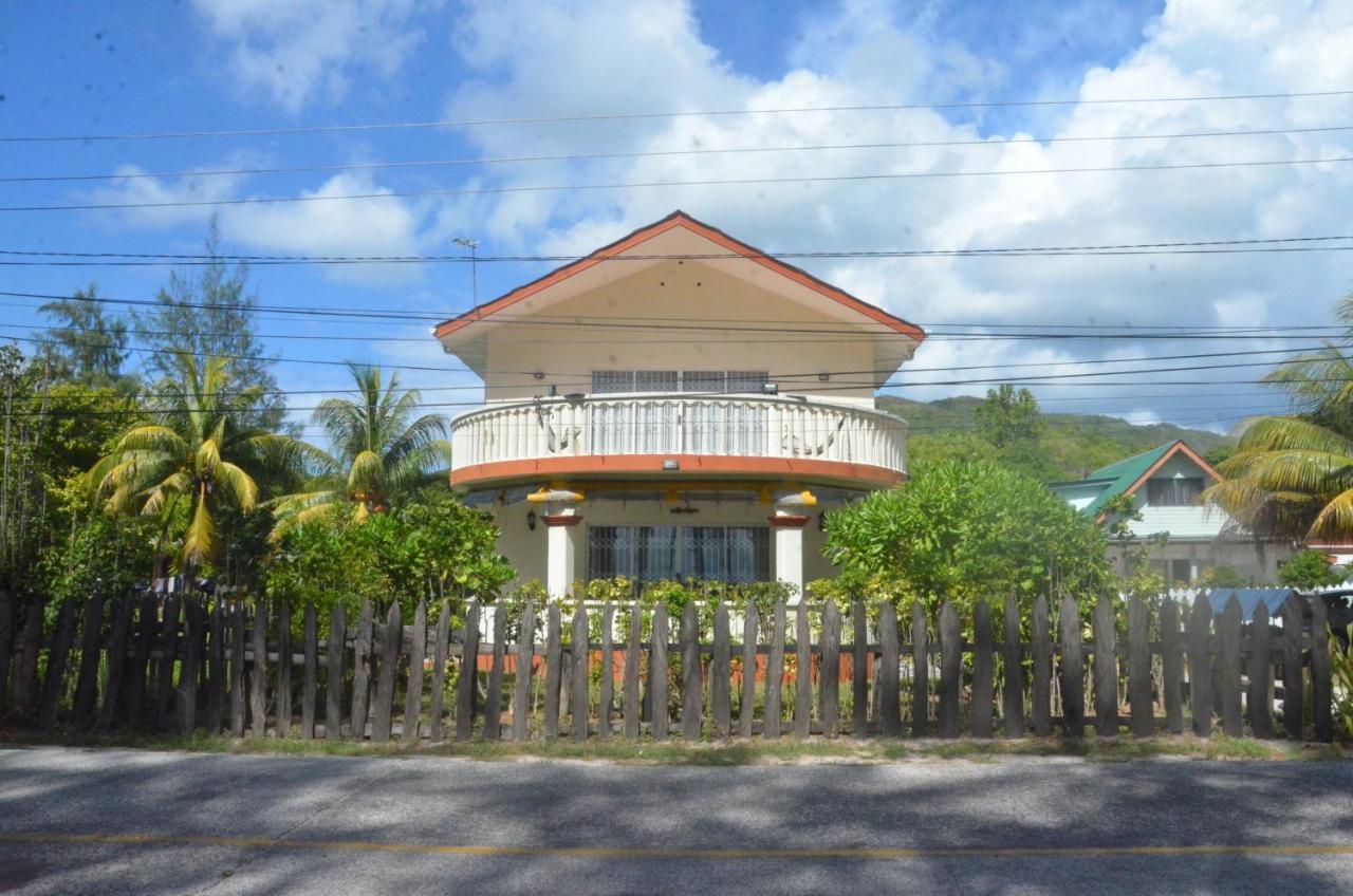 Butterfly Villas Grand Anse  Luaran gambar